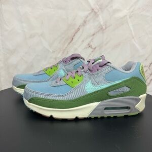 Nike [Boys] Air Max 90 SE Sun Club Treeline Sneakers